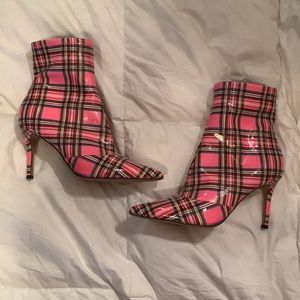 Jessica Simpson booties SZ 10 patent pink plaid sexy heeled boots